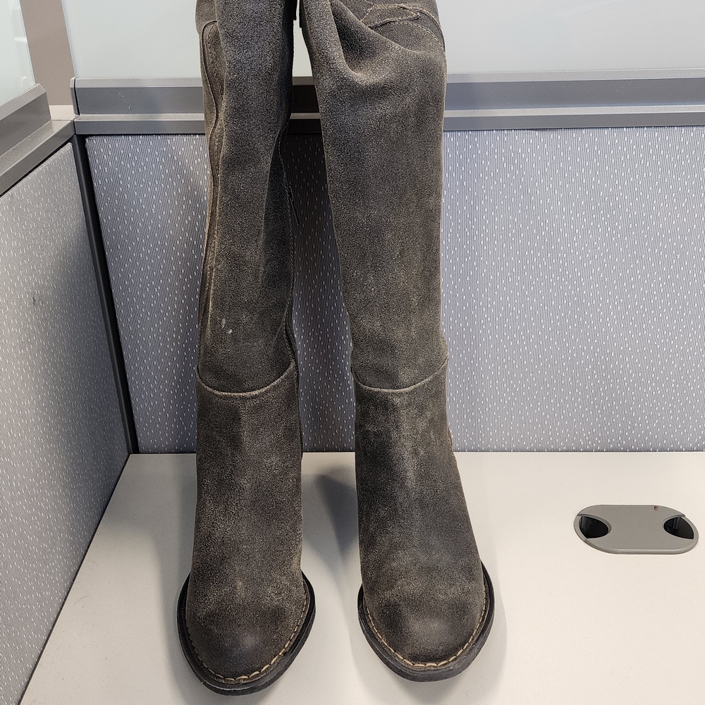 Stylish Gray Knee-High Women's Boots